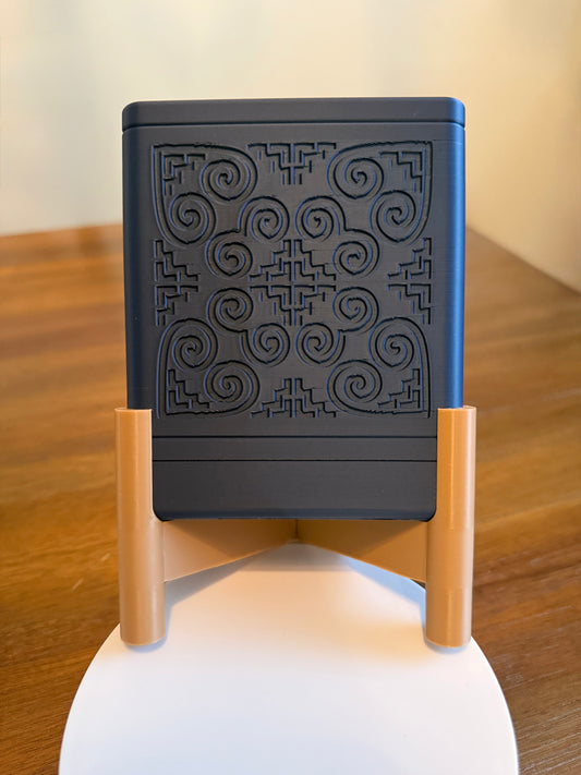 Square Planter w/ Stand & Removable Drip Tray - Snail w/ Heart Corners