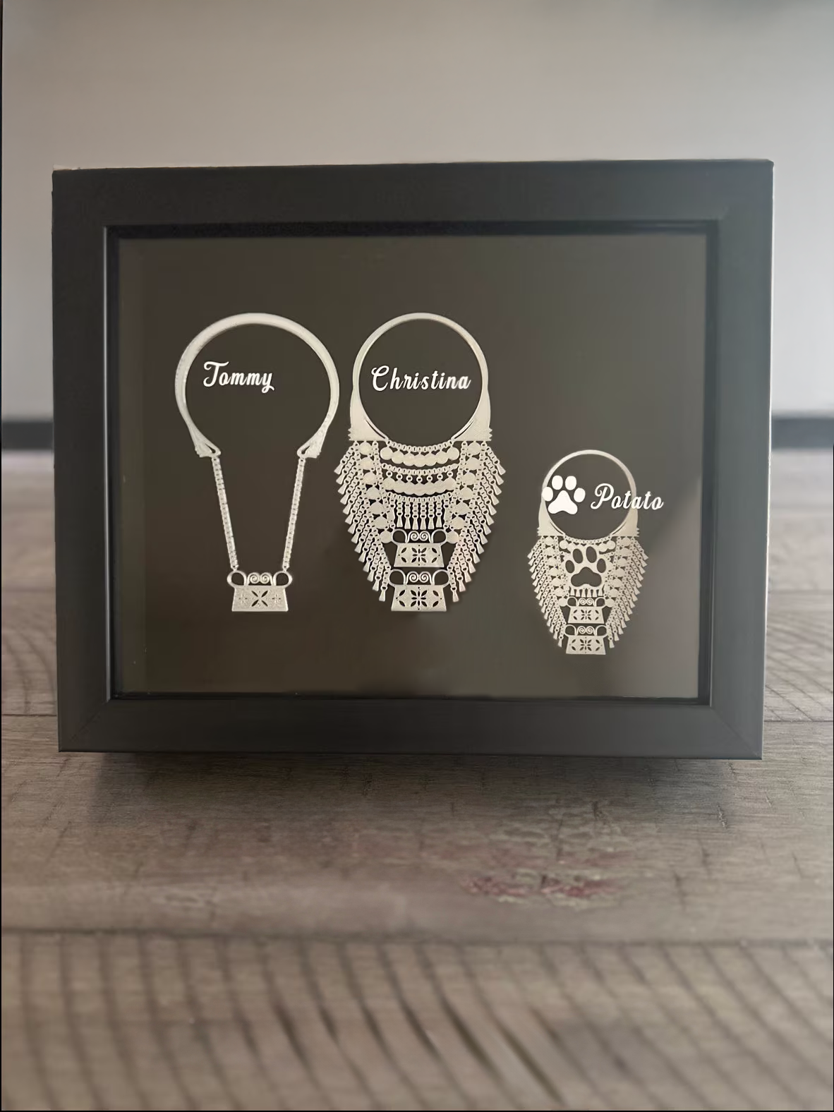 Customized Family Xauv Shadow Box