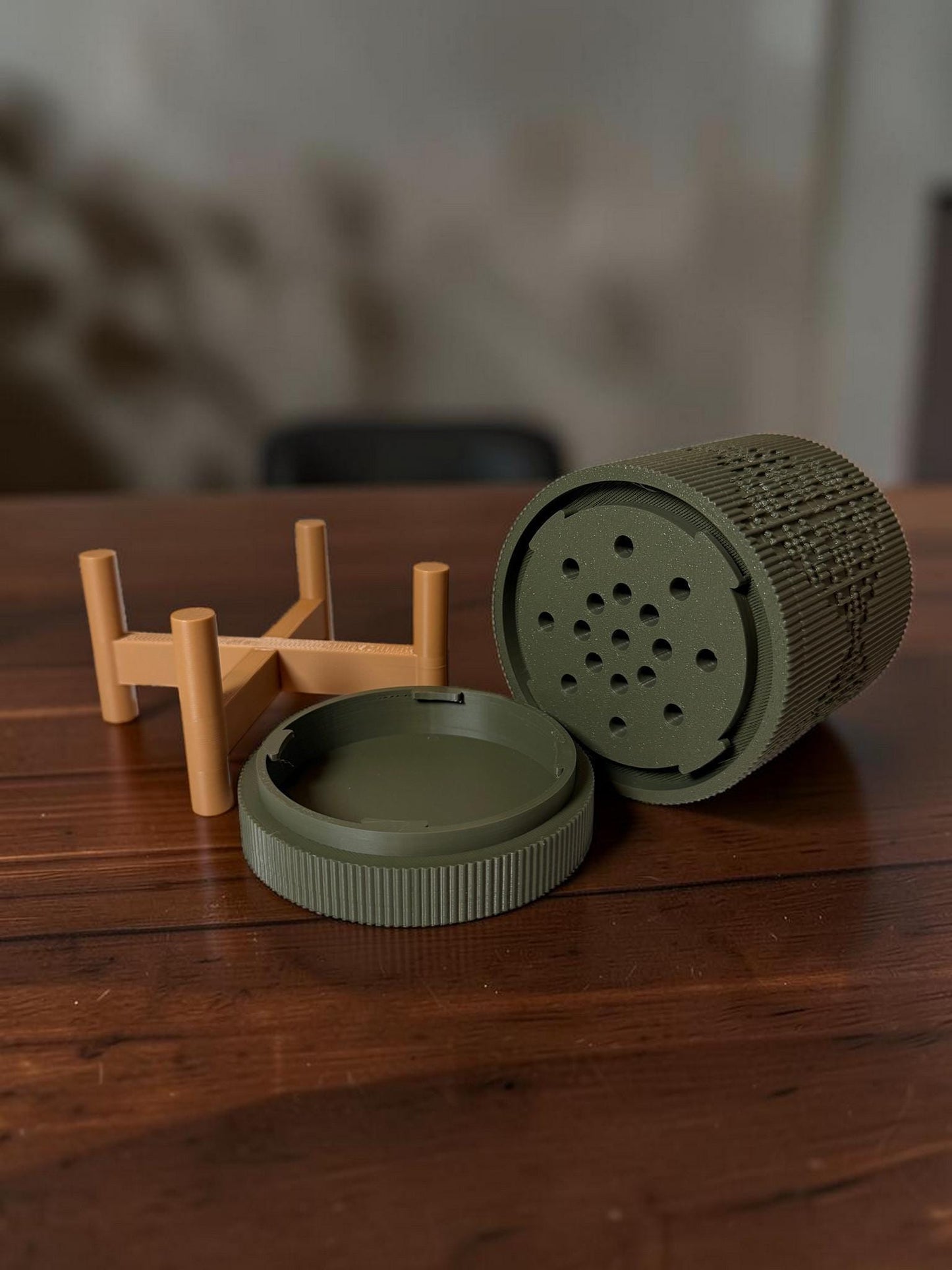 3D Printed Textured Planter w/ Stand & Removable Drip Tray - Diamond House