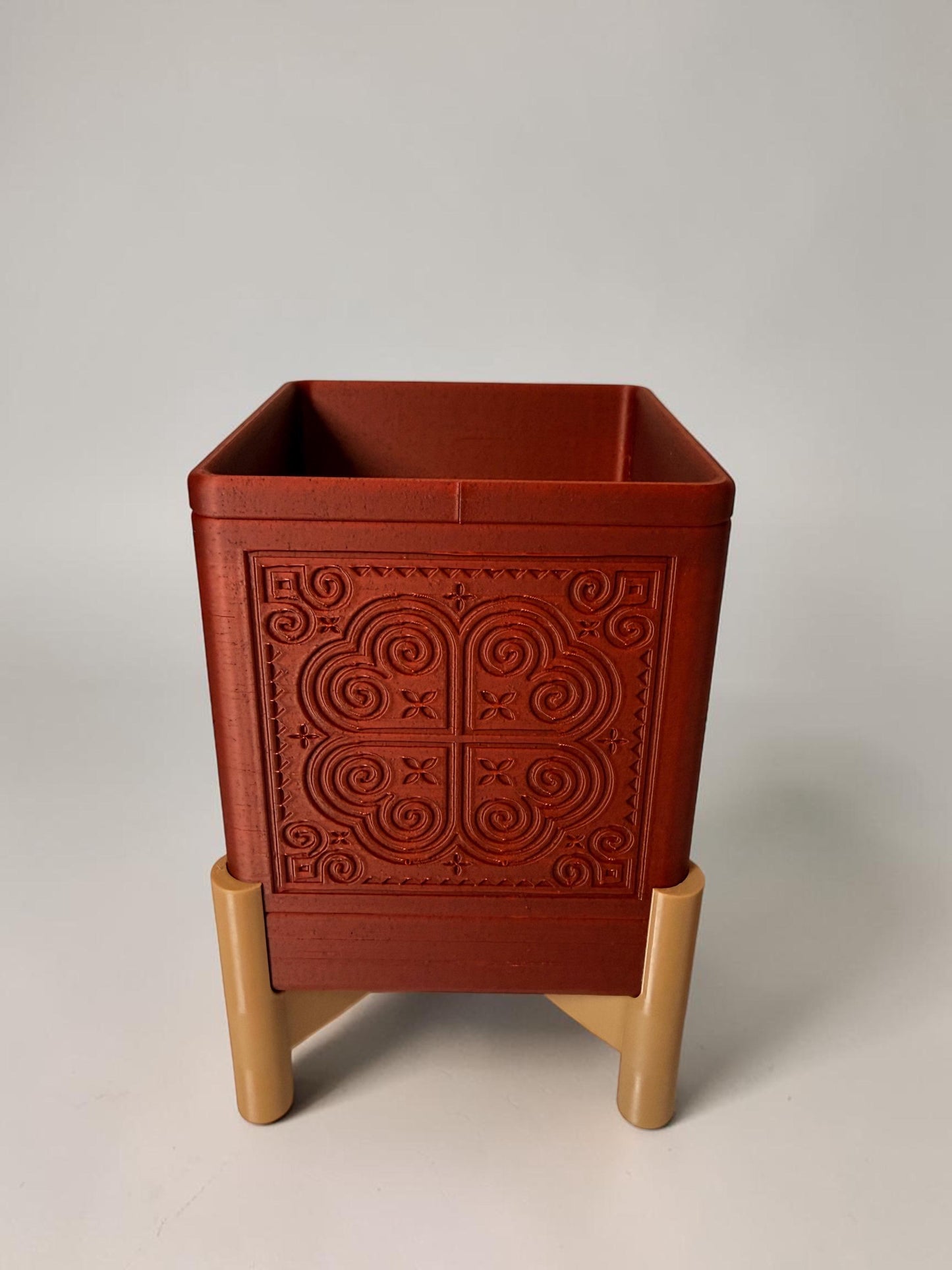 3D Printed Square Planter w/ Stand & Removable Drip Tray - Hearts in Elephant Foot