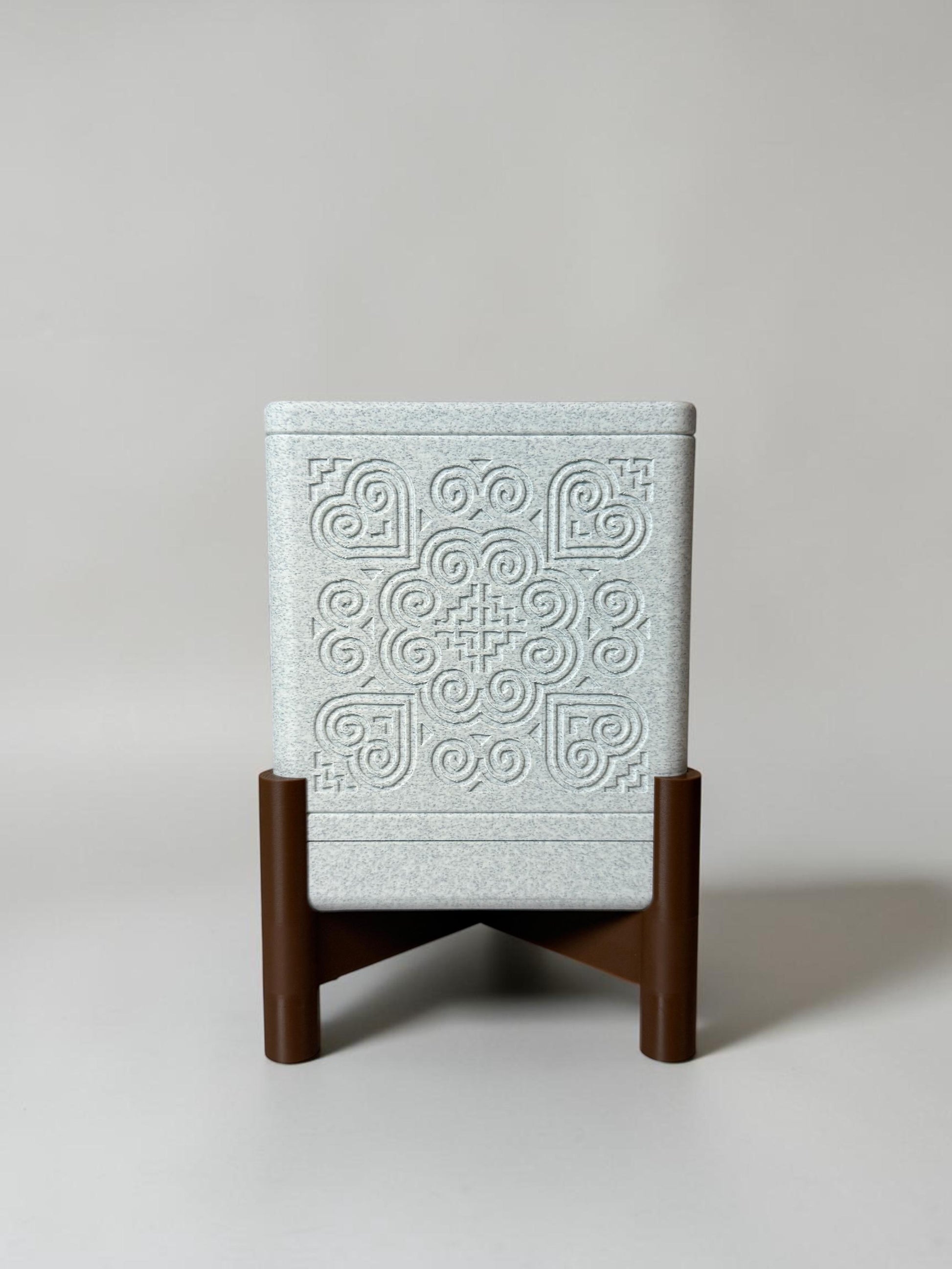 3D Printed Square Planter w/ Stand & Removable Drip Tray - Elephant Foot w/ Heart Corners