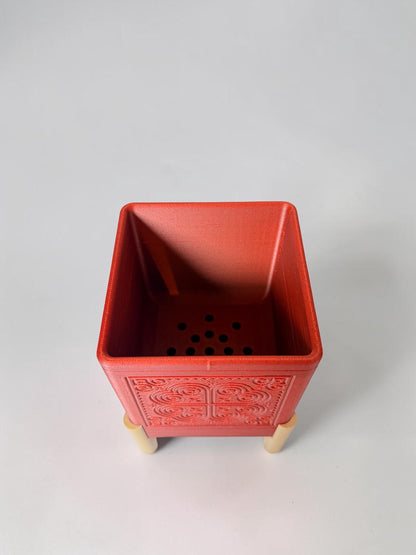 3D Printed Square Planter w/ Stand & Removable Drip Tray - Hearts in Elephant Foot