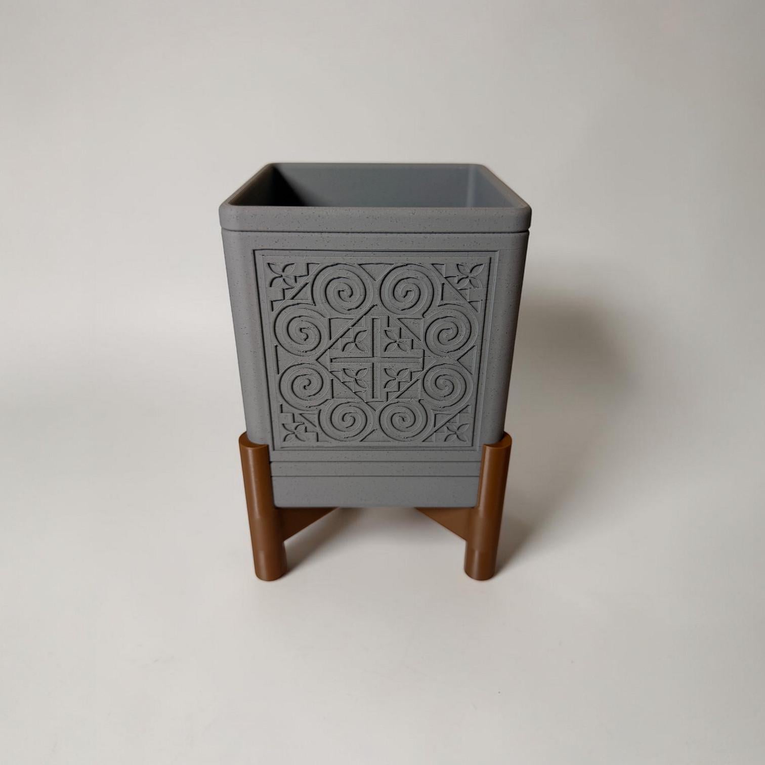 3D Printed Square Planter w/ Stand & Removable Drip Tray - Snail in Elephant Foot