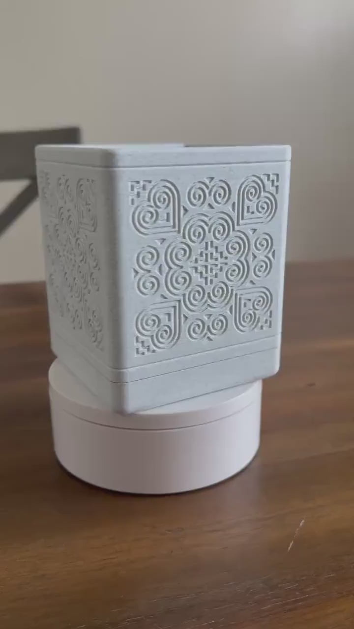 3D Printed Square Planter w/ Stand & Removable Drip Tray - Elephant Foot w/ Heart Corners