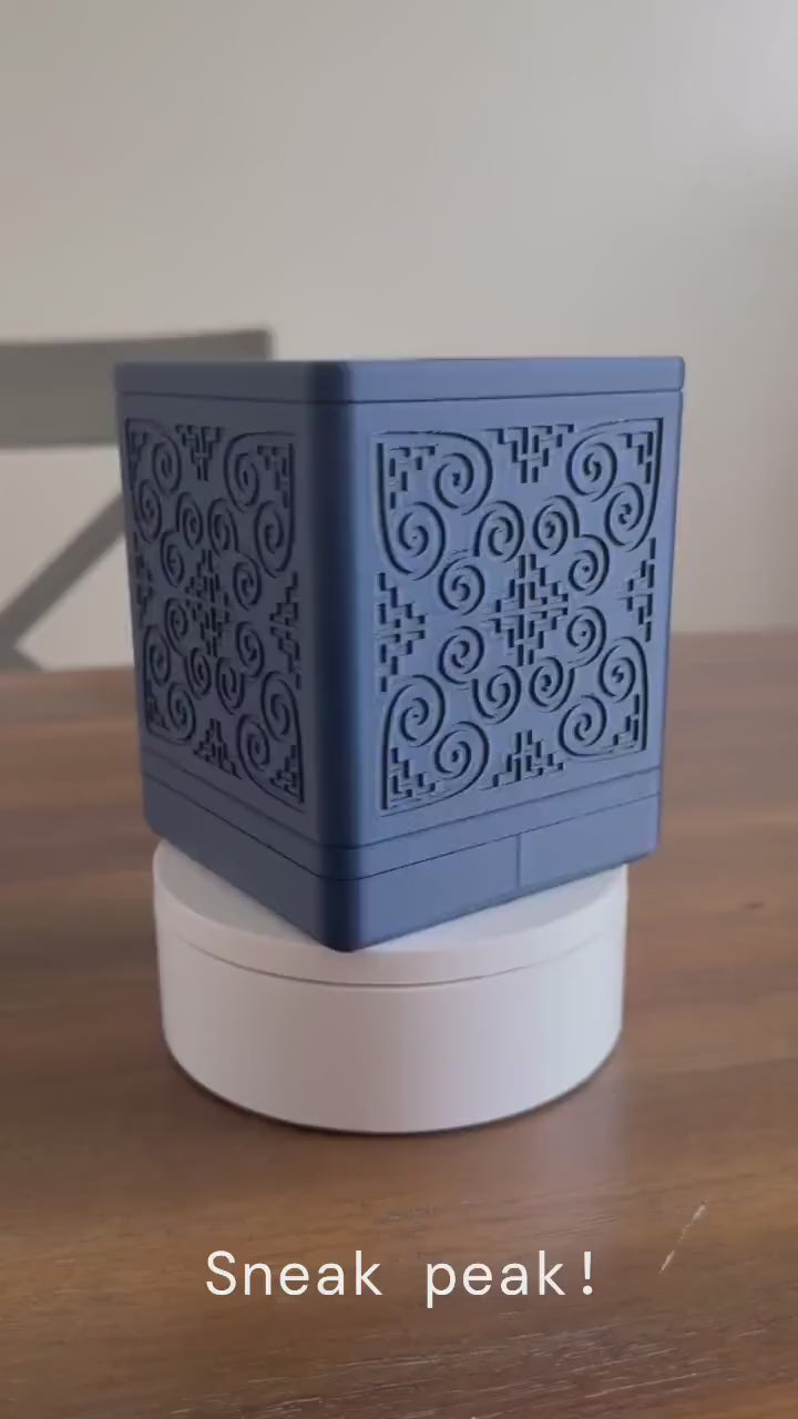 3D Printed Square Planter w/ Stand & Removable Drip Tray - Hmong Design