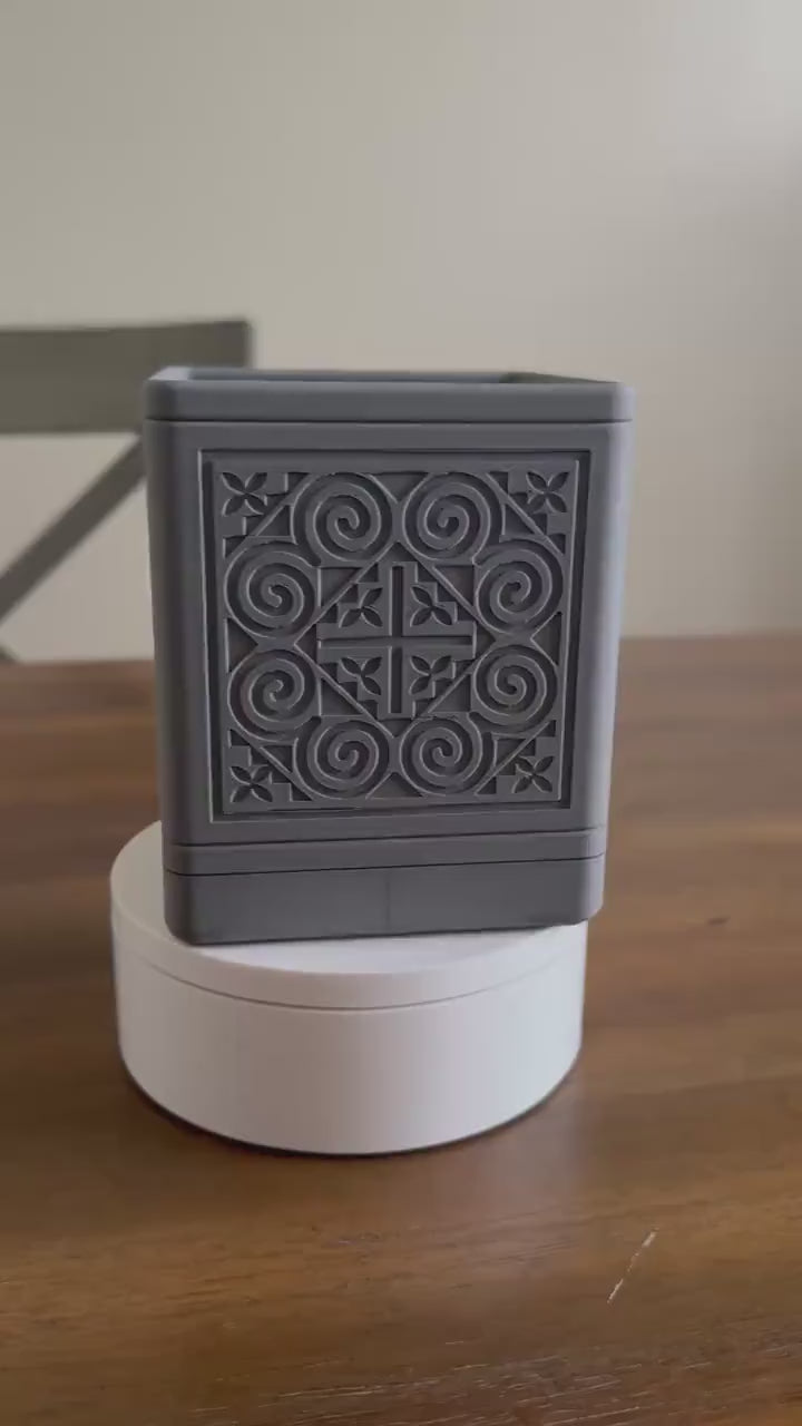 3D Printed Square Planter w/ Stand & Removable Drip Tray - Snail in Elephant Foot
